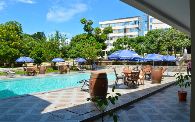 Grand Royal Swiss Hotel