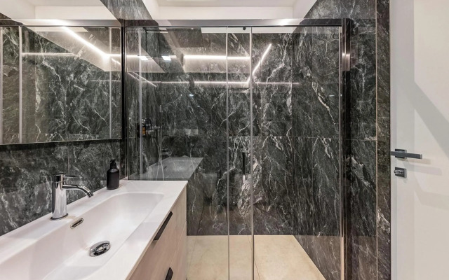 App 5 Palazzo Cavour