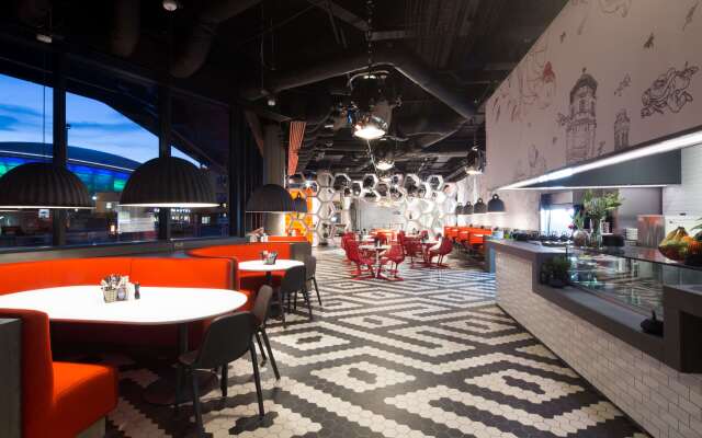 Radisson RED Glasgow