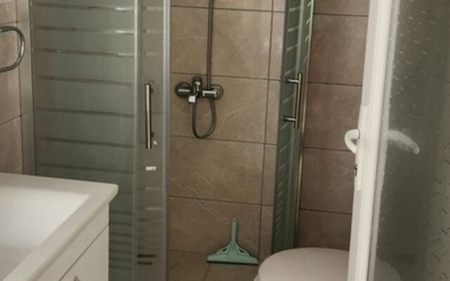 Cavide Hanım Apartmanı