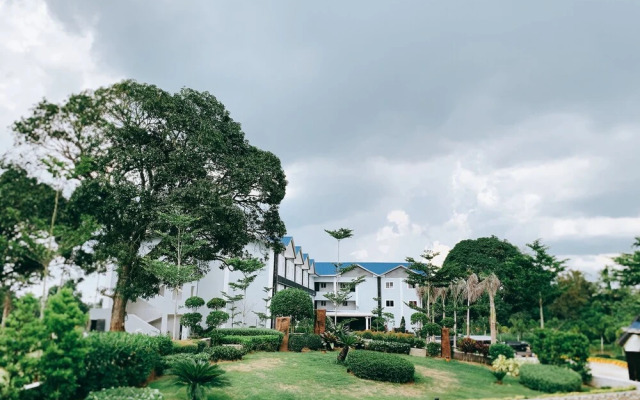 Starview Hotel and Resort
