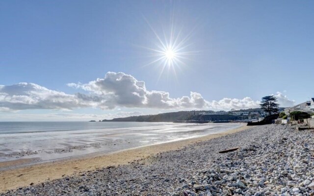 Spacious Apartment in Saundersfoot With Terrace