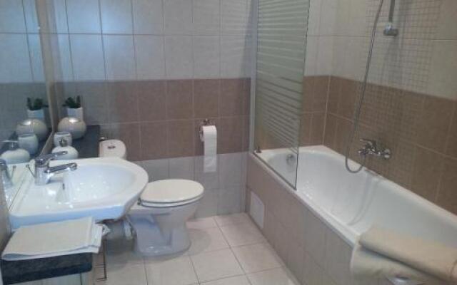 Ho-Bi Room and Apartment