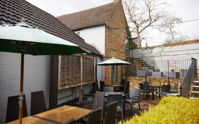 Red Lion Hotel Adderbury by Greene King Inns