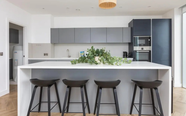 City Flat With Panoramic Views