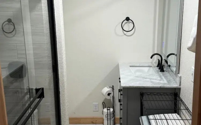 Mill Street Upper Apartment