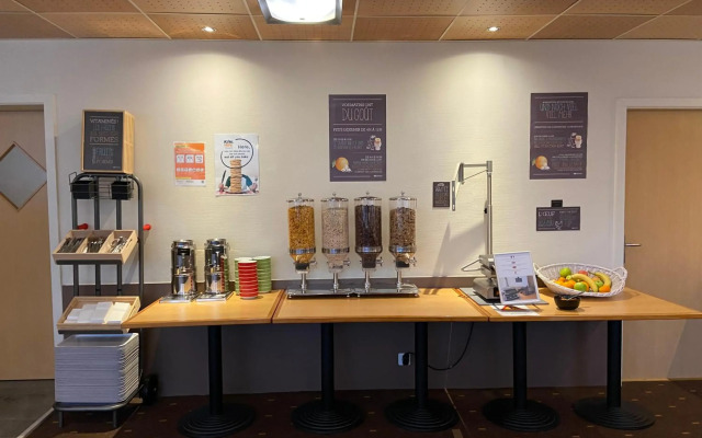 Ibis 3 Lacs Neuchatel Hotel