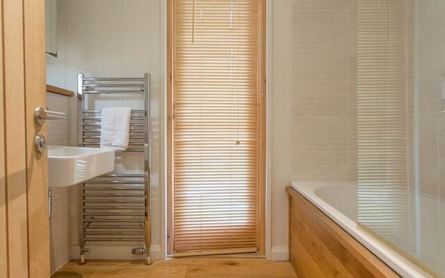 5 Lake View, Looe
