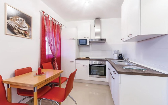Beautiful Home in Fondole With Jacuzzi, Wifi and 2 Bedrooms