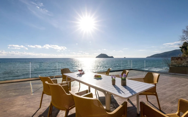 MaDiZé Beach House on the Sea