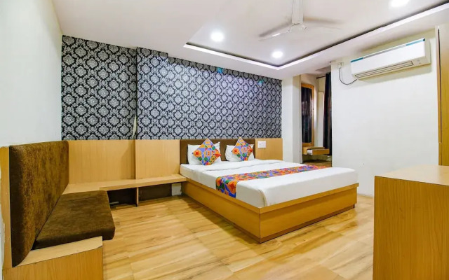 Fabhotel Surbhi