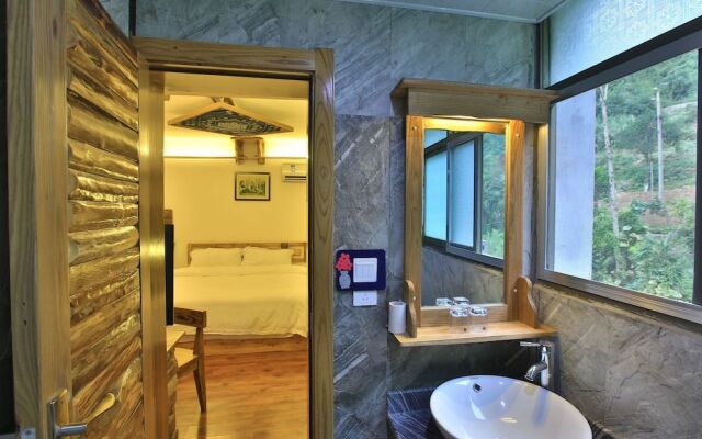 Zhangjiajie Destination Youth Hostel