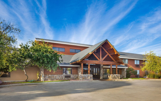 AmericInn by Wyndham Chamberlain - Conference Center