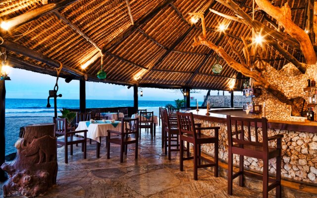Amani Tiwi Beach Resort