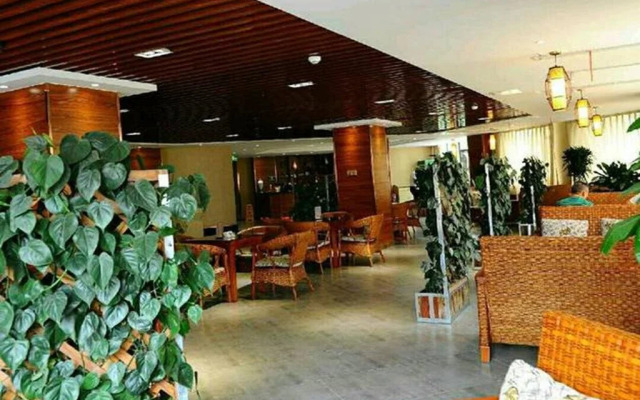 Xichang Xiaoding Business Hotel