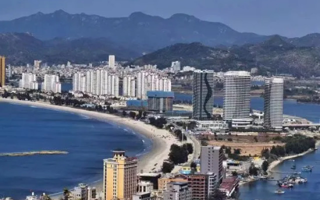 Shuangyuewan Hongsheng No.1 Resort，HuiDong