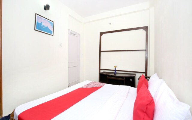 OYO 12858 Home 3BHK The Pavalion