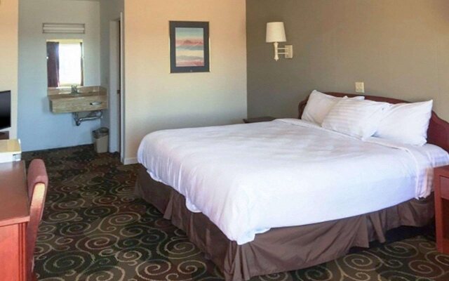 Americas Best Value Inn Elm Creek