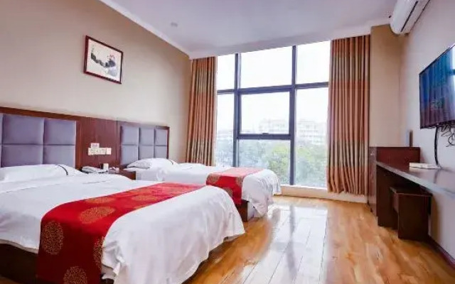 Mingjun Express Hotel (South Railway Station)