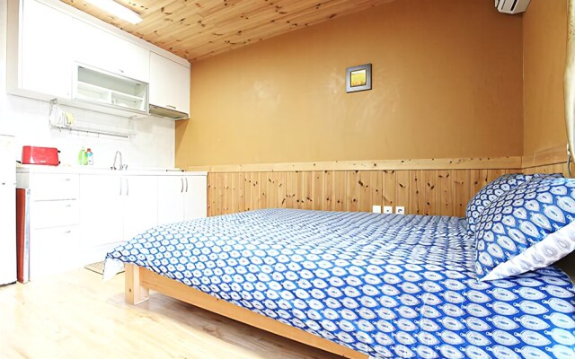 Jeju Sunflower Pension