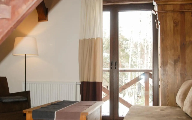 Modryna - Modrzewiowy Dom