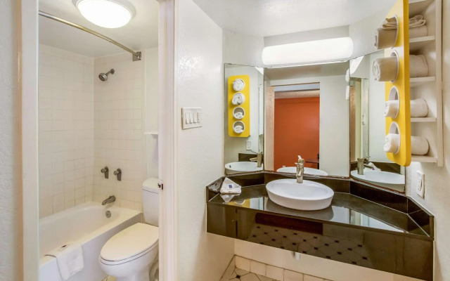 Motel 6 Euless, TX - DFW West