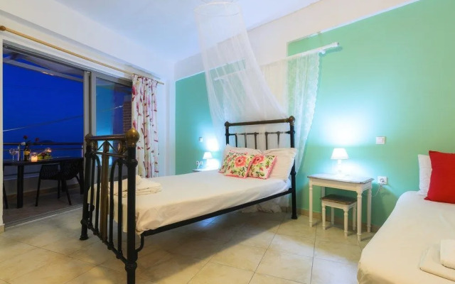 Mouria Studios & Apartments
