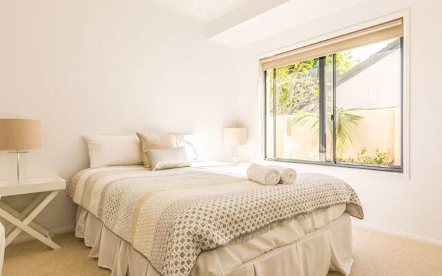 Maureen Waterfront Beach House