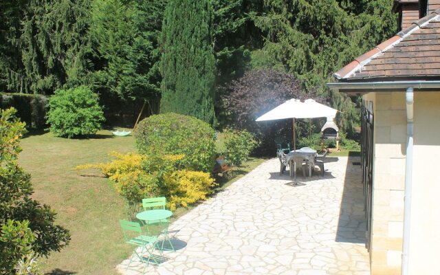 Spacious Holiday Home With Private Swimming Pool in Vitrac