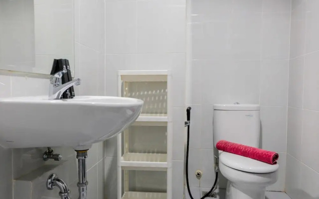 Homey Studio Room At Casa De Parco Apartment By Travelio