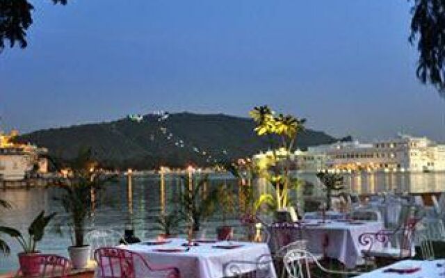 Raasleela Luxury Camp