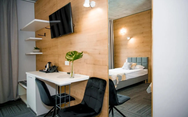 Hotel 107