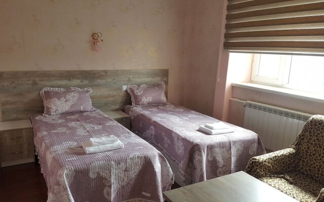 Pamir Hotel-Hostel