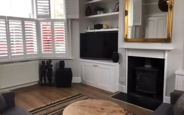 Central 3 Bedroom Family Home