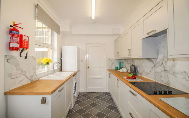 Weymouth Bay Apartment A