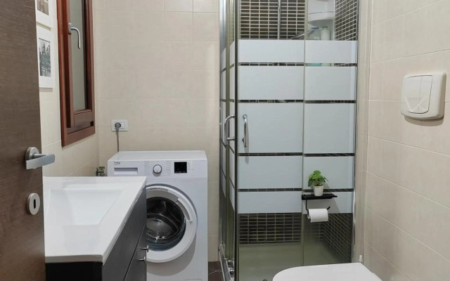 ValeValeHome - fully equipped kitchen, reserved parking, big garden