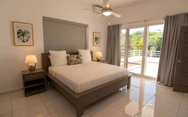 Private 3 Bedroom Villa Near Walking Trail