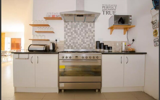 Blond's Blessings Struisbaai