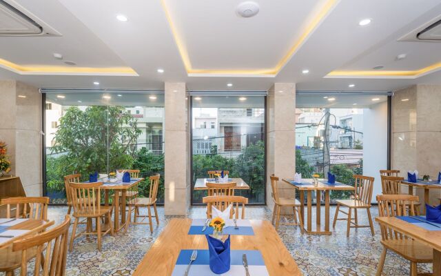 Raon Danang Beach Hotel