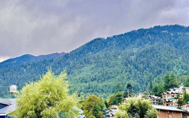 Hotel Manu Vatika Manali