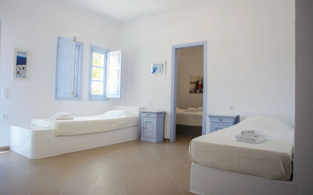 Pelagos Hotel-Oia