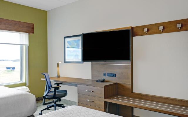 Holiday Inn Express & Suites Port Elgin, an IHG Hotel