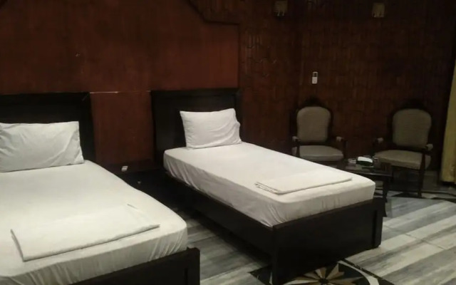 Executive Galaxy Guest House