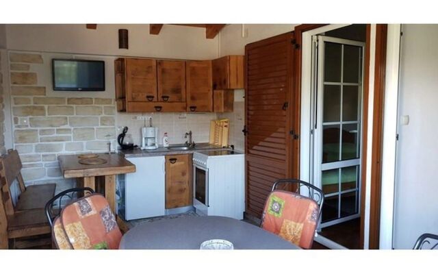 Apartments and Rooms Pende