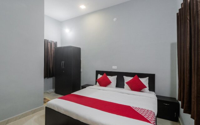 Hotel Golden Leaf by OYO Rooms