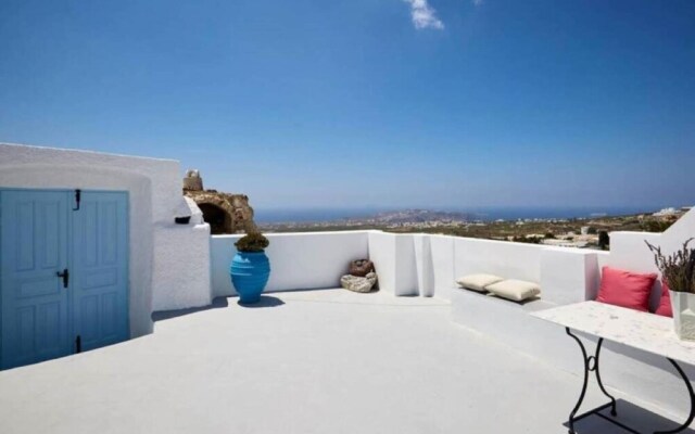 Melpomeni's cycladic house with terrace