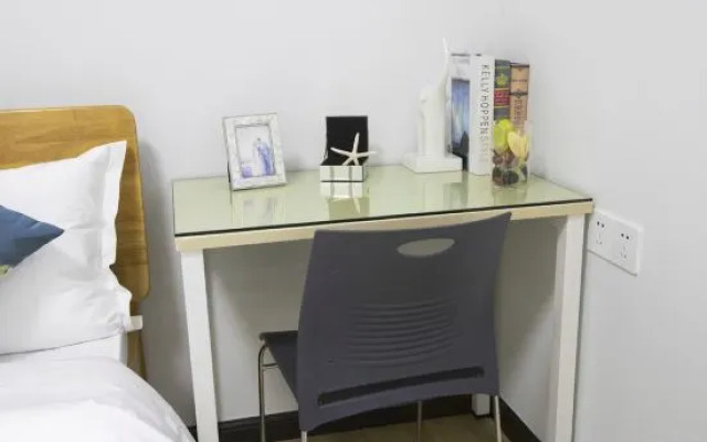 Happiness Holiday Apartment (Zhongshan Changjiang Kaiyin)