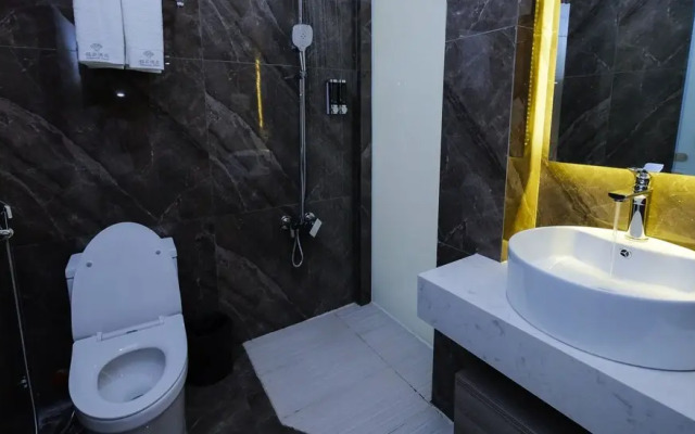 Diamond Hotel