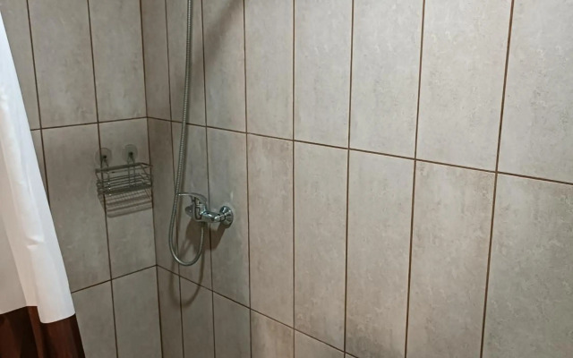 Садиба Янчар з Басейном