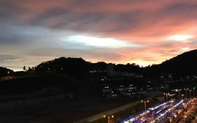 Barrington Square 1 Room Apt @ Pasar Malam